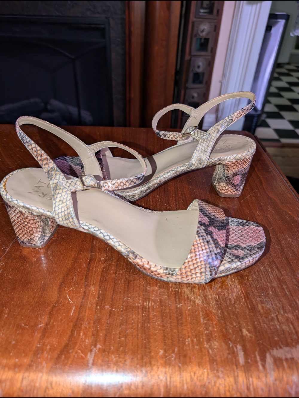 Naturalizer Snakeskin Block Heel Sandals Women's US 8.5 / EU 39 Ankle Strap
